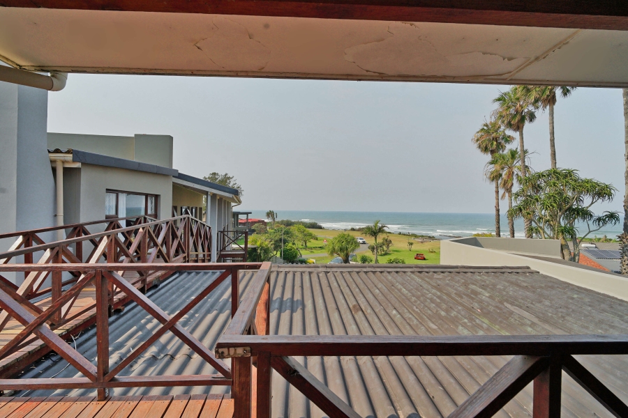 5 Bedroom Property for Sale in Winterstrand Eastern Cape